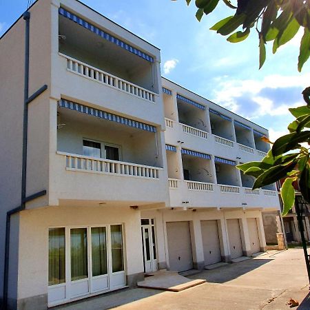 Villa Dvor Apartments Omis Ngoại thất bức ảnh