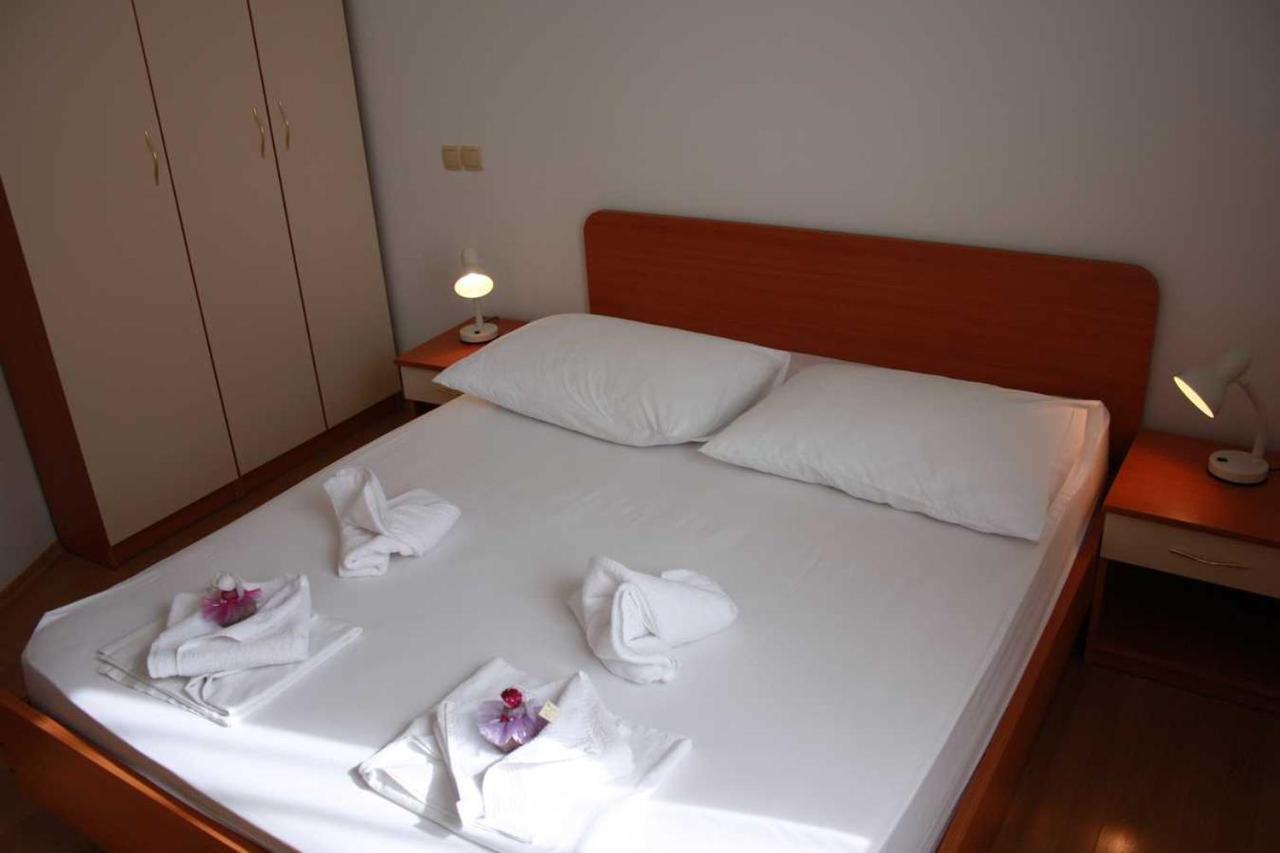 Villa Dvor Apartments Omis Ngoại thất bức ảnh