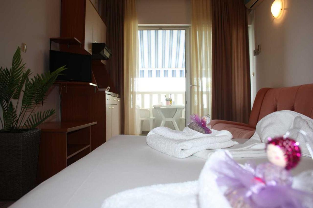 Villa Dvor Apartments Omis Ngoại thất bức ảnh